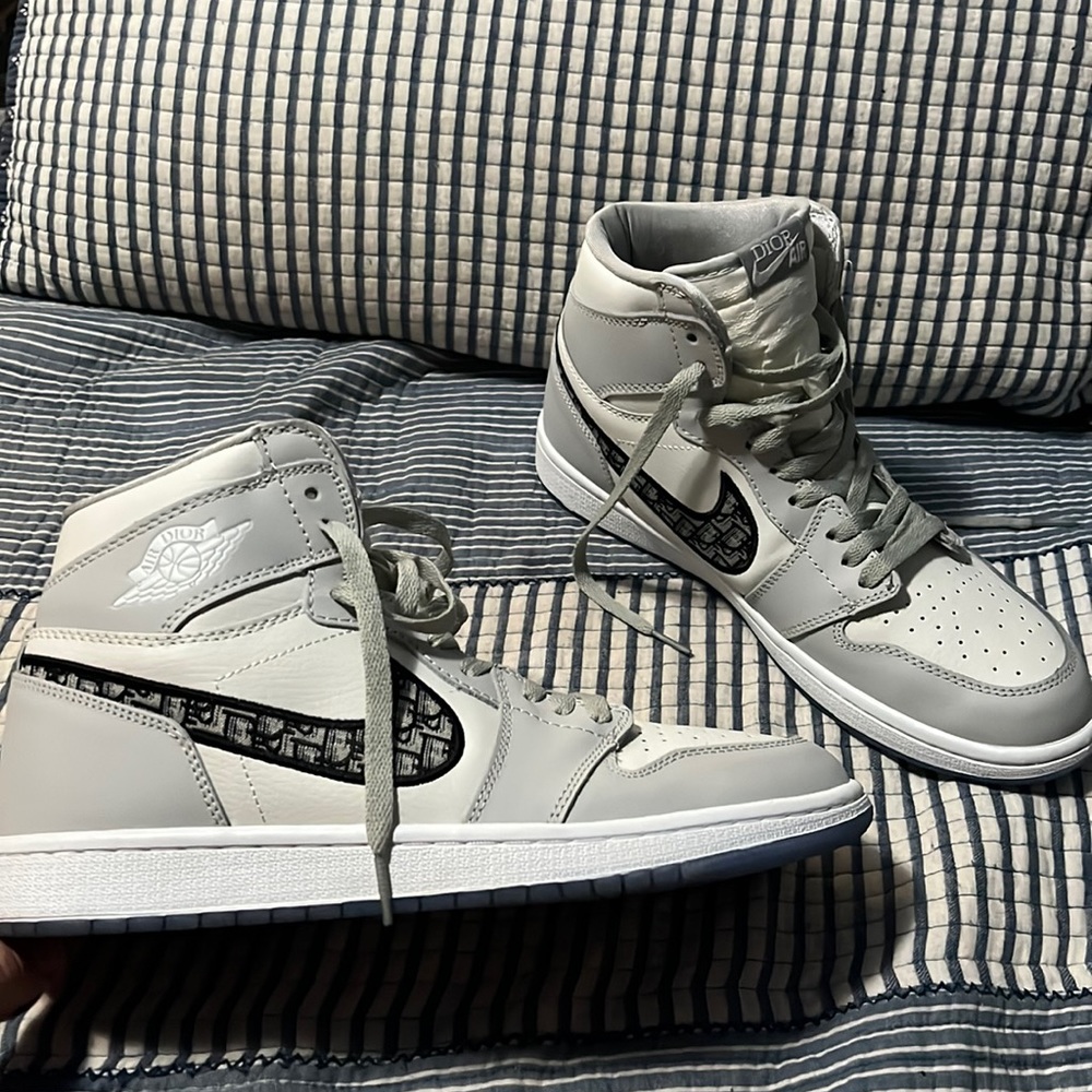 Authentic Dior Jordan’s size 10 mens